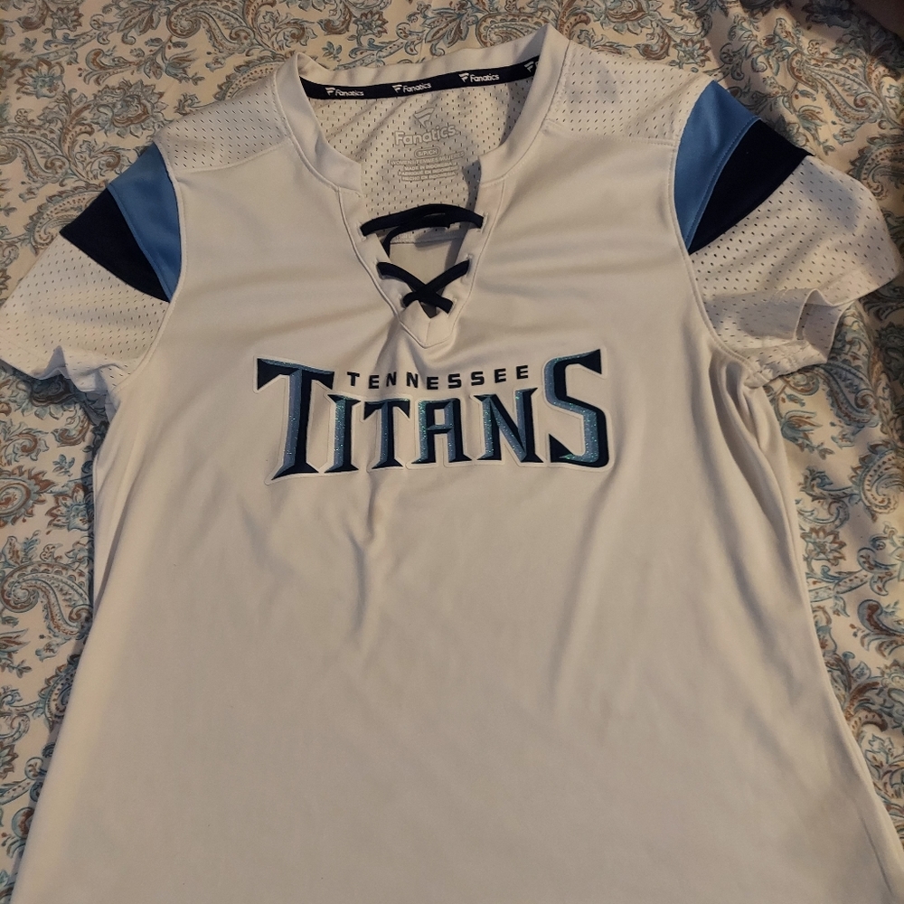 Tennessee Titans women's Fanatics T